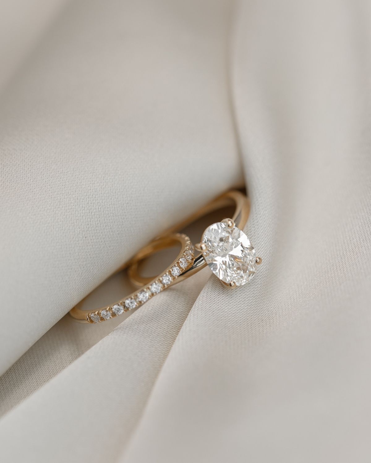 When Is the Best Time to Buy an Engagement Ring?