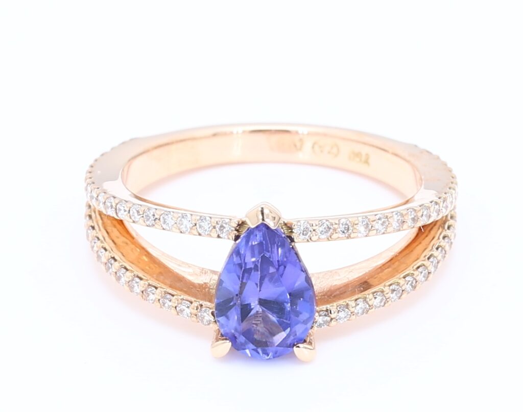 1.108ct Pear Rose Gold Gemstone Rings