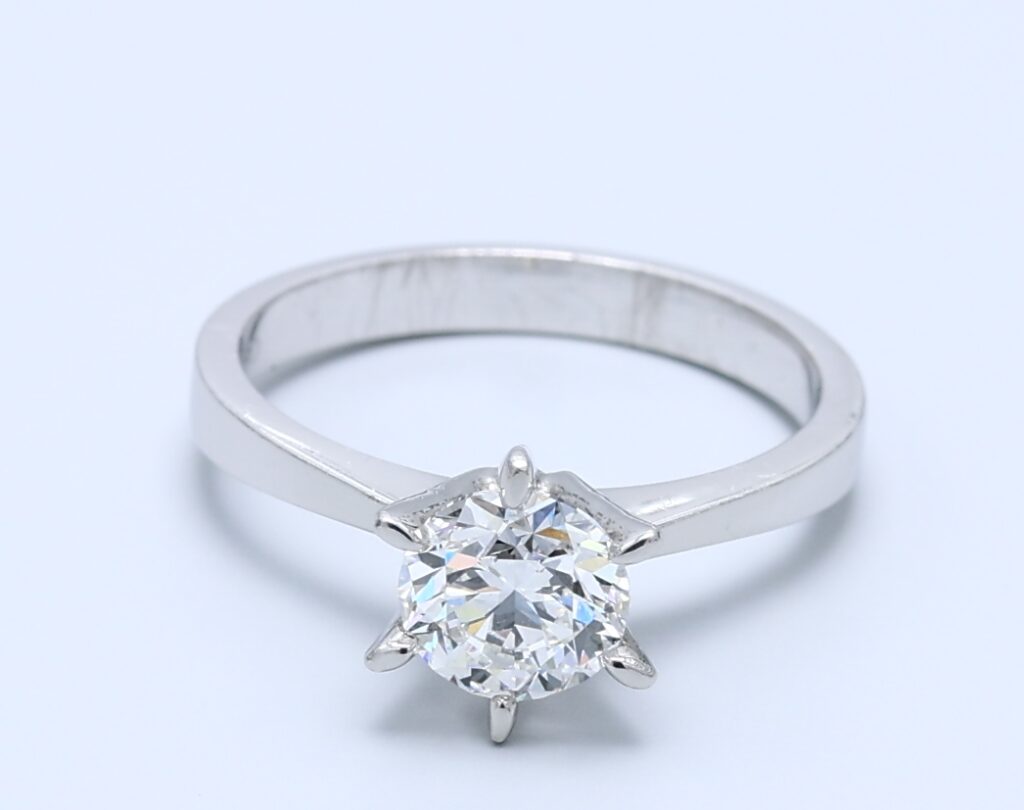 0.91ct Round  Platinum Natural Diamond Engagement Ring